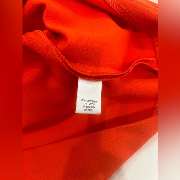 BANANA REPUBLIC - Cap-Sleeve Ponte Sheath Dress Size 6P - Picture 7 of 10